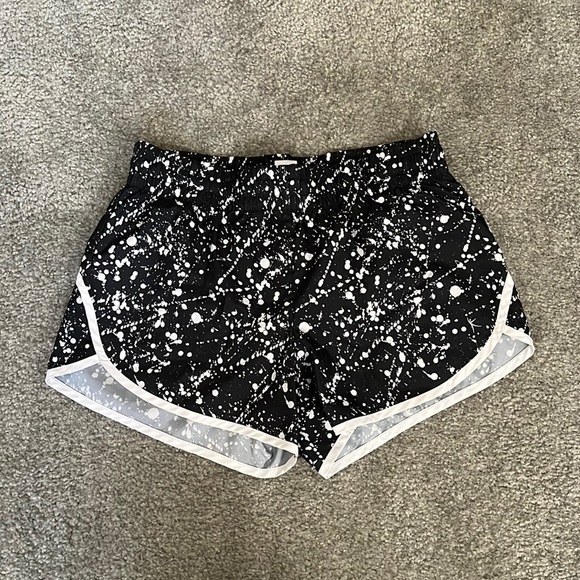 Bundle of 7 Danskin Now Running Shorts - Picture 2 of 8